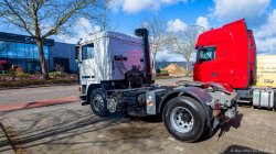 20260329-Tom-Holding-00341